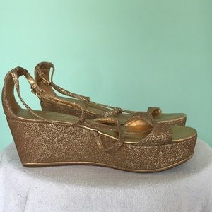Kate Spade gold shiny wedges size 8/8.5
